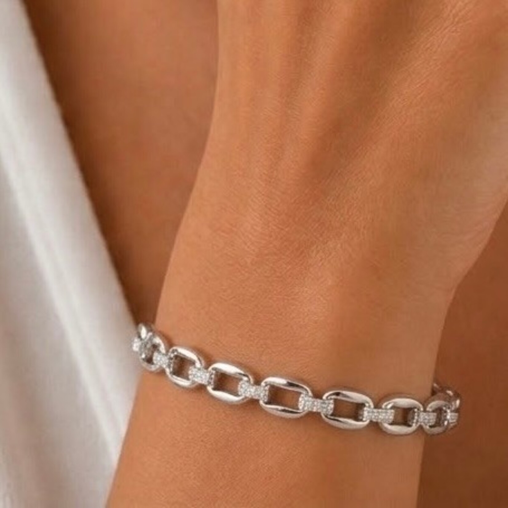 Sterling Silver Diamond Cushion Link Bangle Bracelet