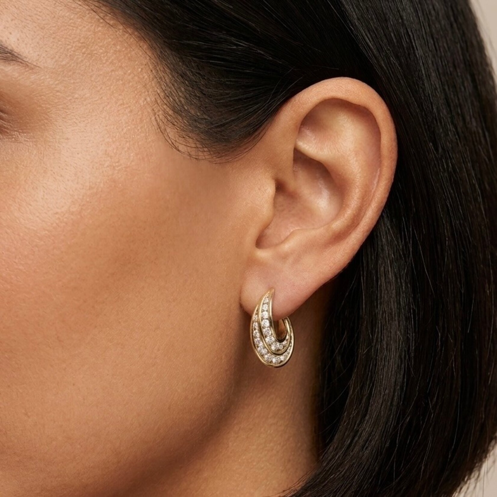 18K Yellow Gold Curved 1 Carat Diamond Hoop Earrings