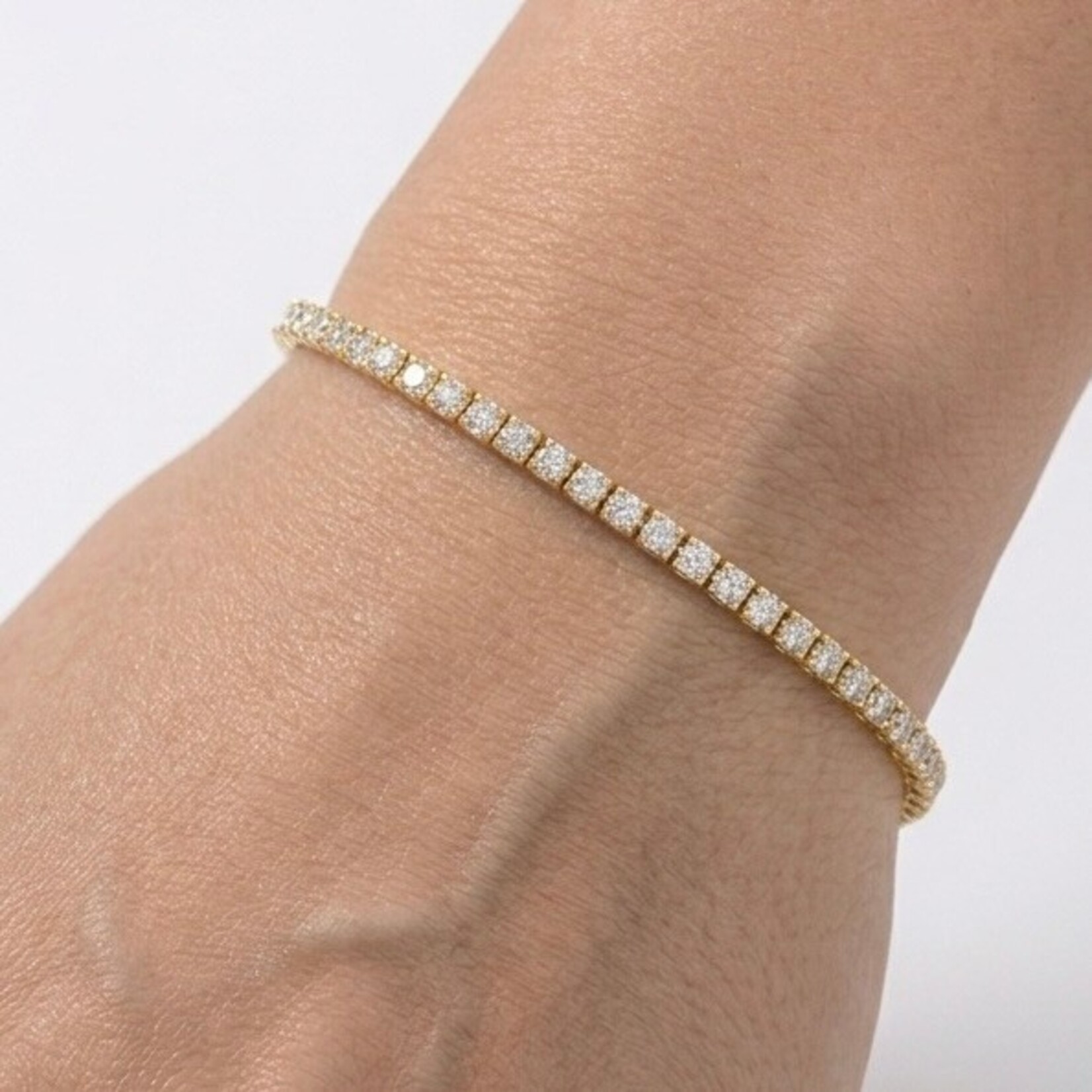 14K Yellow Gold  2 1/4 Carat Diamond Tennis Bracelet