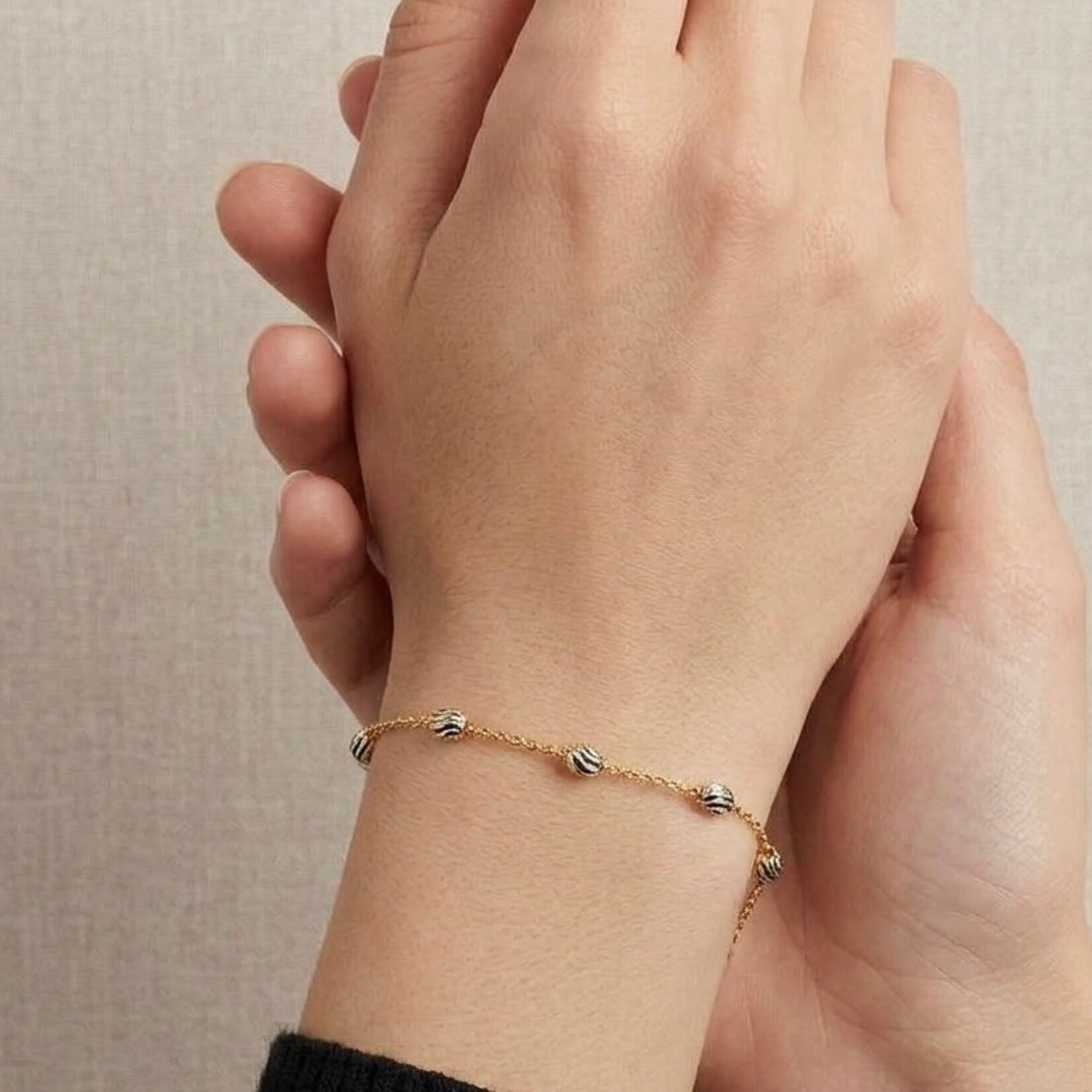 Sterling Silver & 18K Yellow Gold Overlay Two Tone Oval Moon Station Italia Bracelet
