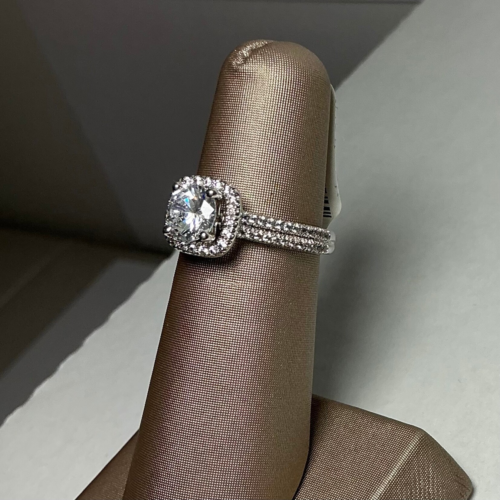 1CT RBC .45CTW 18KT$2645 PT$2995