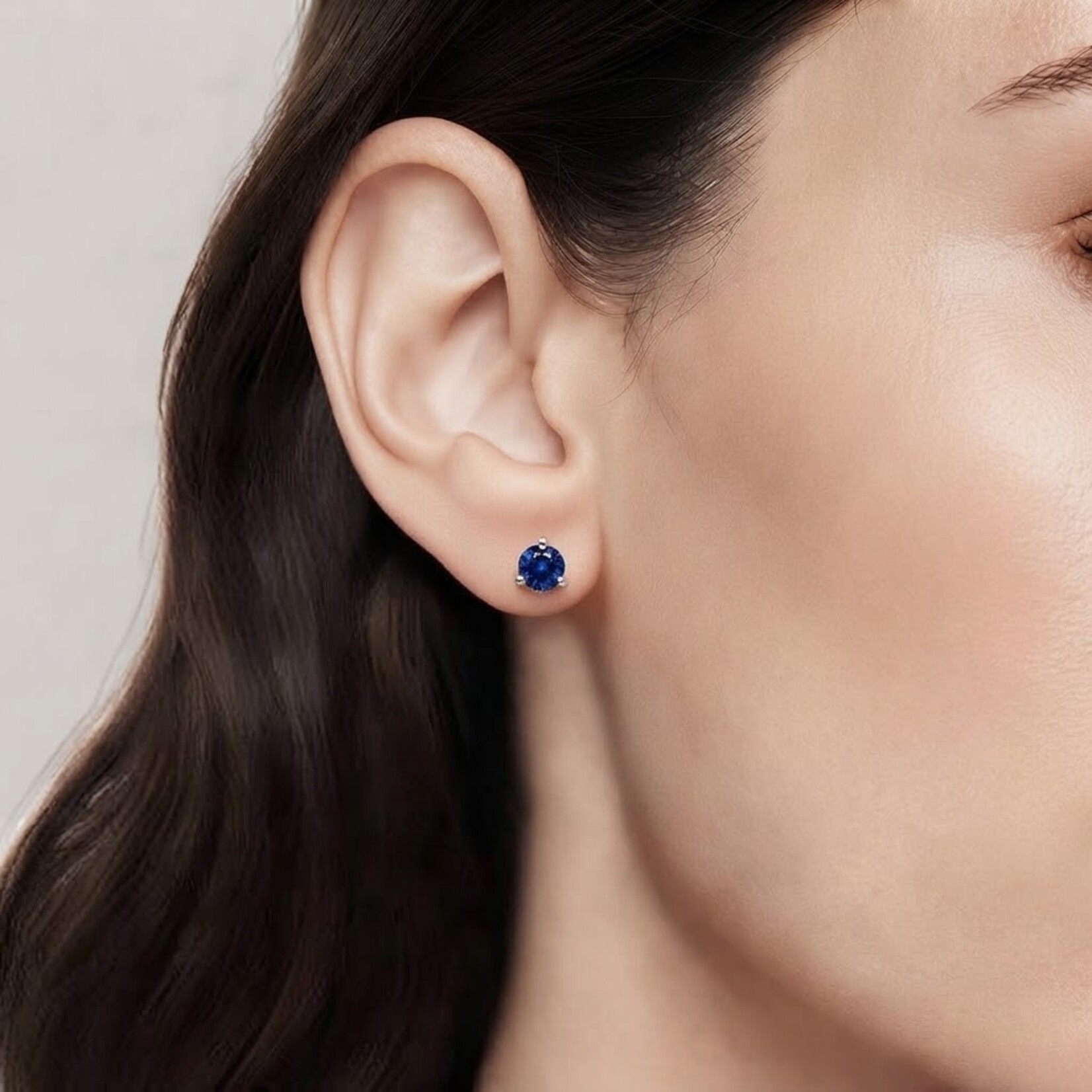 14K White Gold Blue Sapphire Stud Earrings