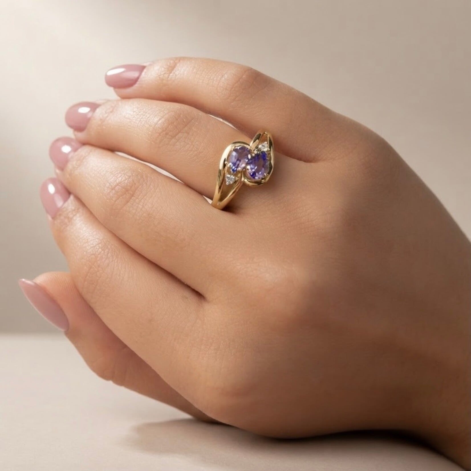 14K Yellow Gold Tanzanite & Diamond Ring