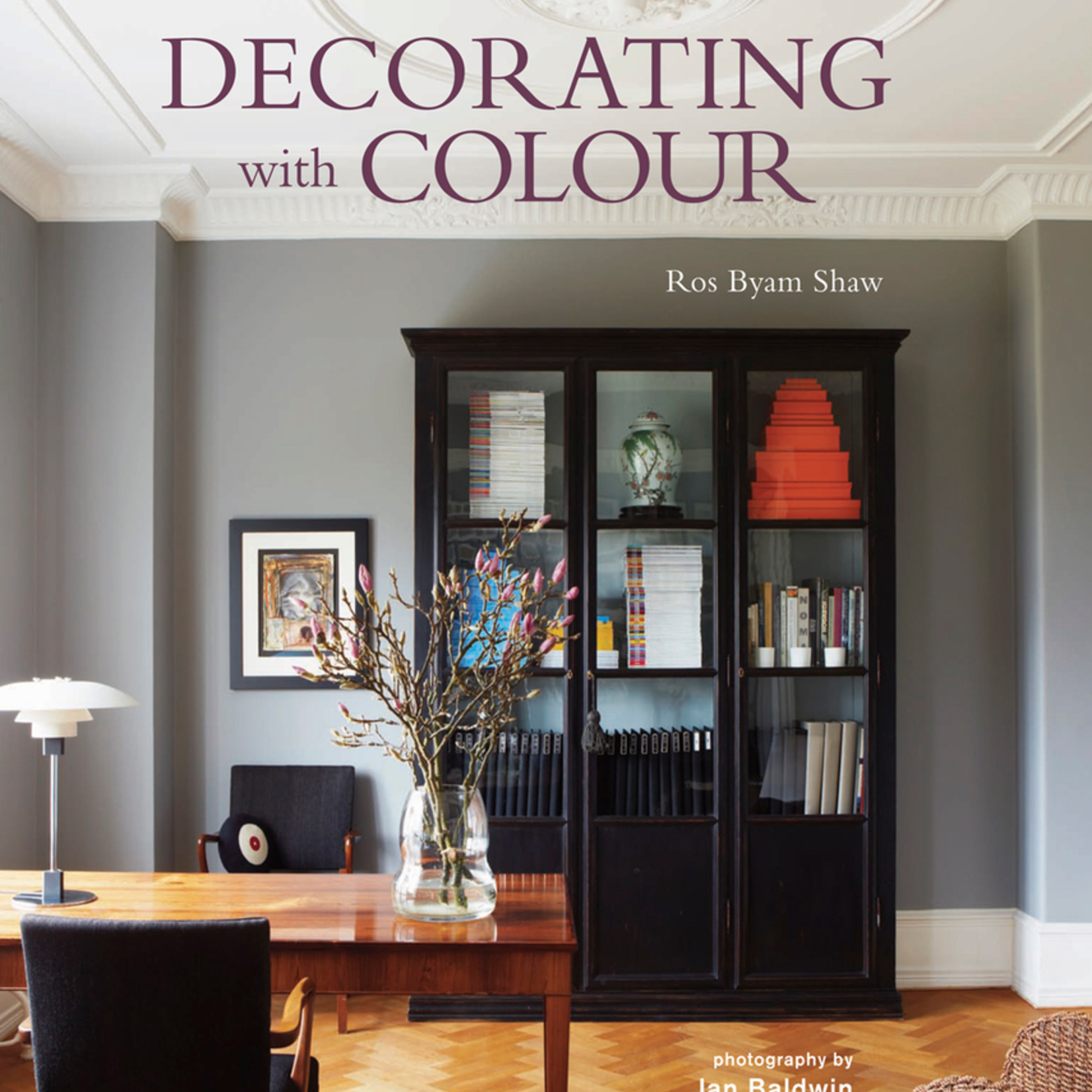 Farrow and Ball Decorating With Colour - English Version