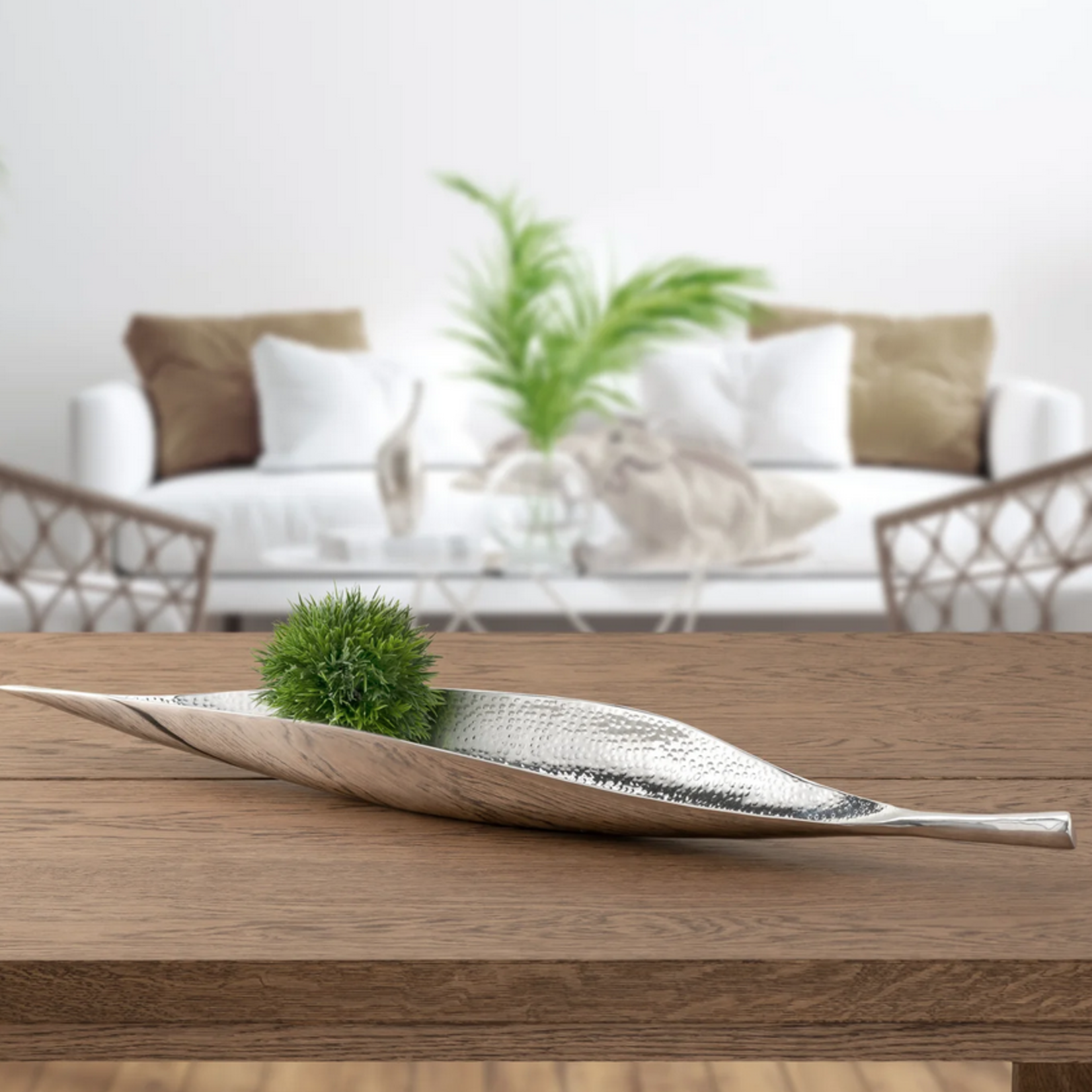 Long Leaf Hammered Bowl 30"