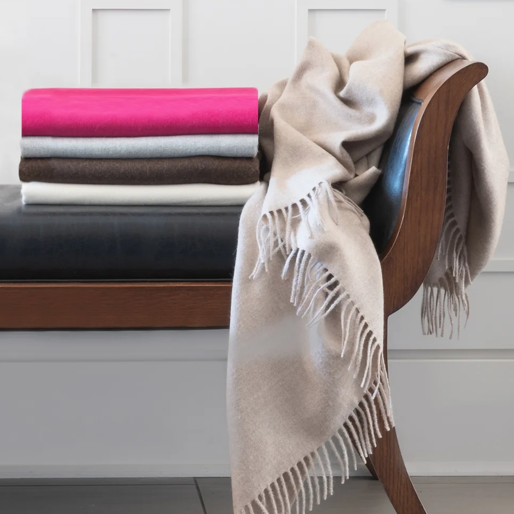St. Geneve Alfie Cream Throw