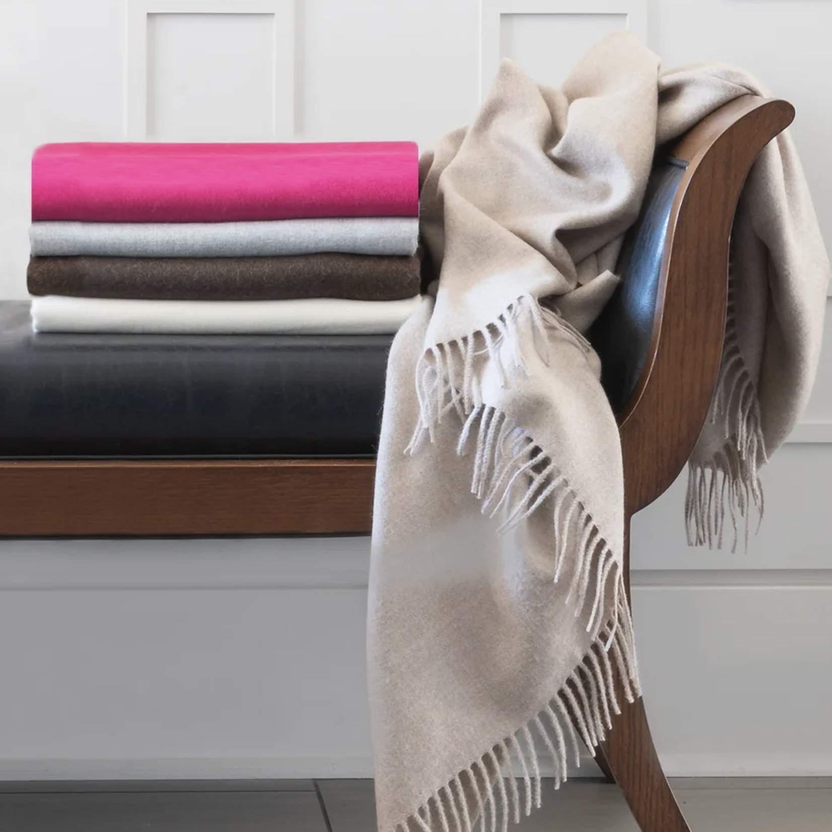 St. Geneve Alfie Cream Throw