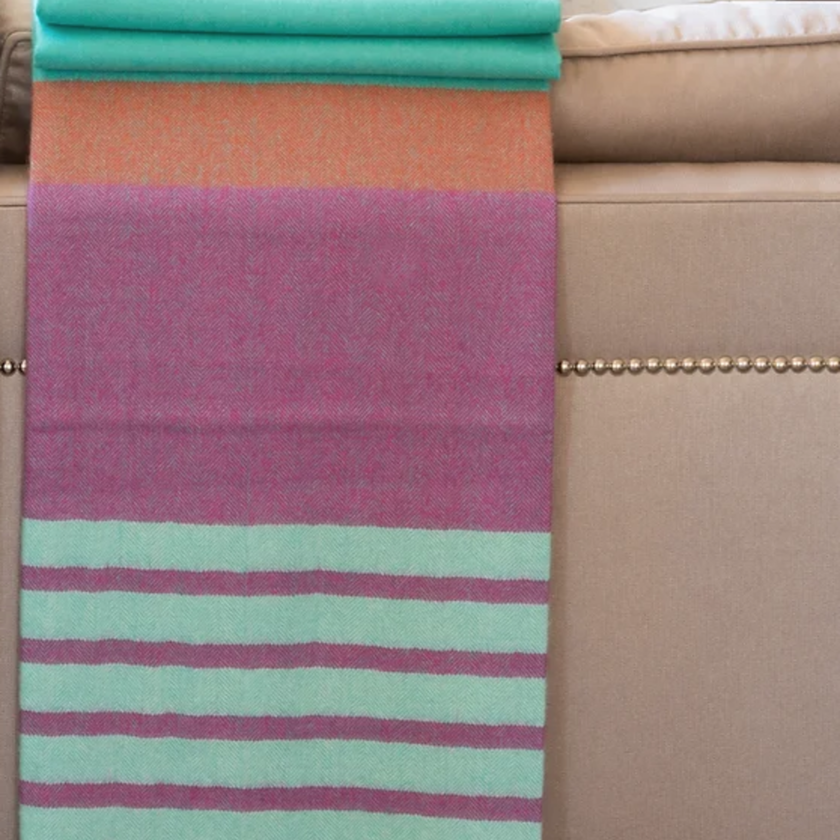 St. Geneve Cici Aqua Marine Throw