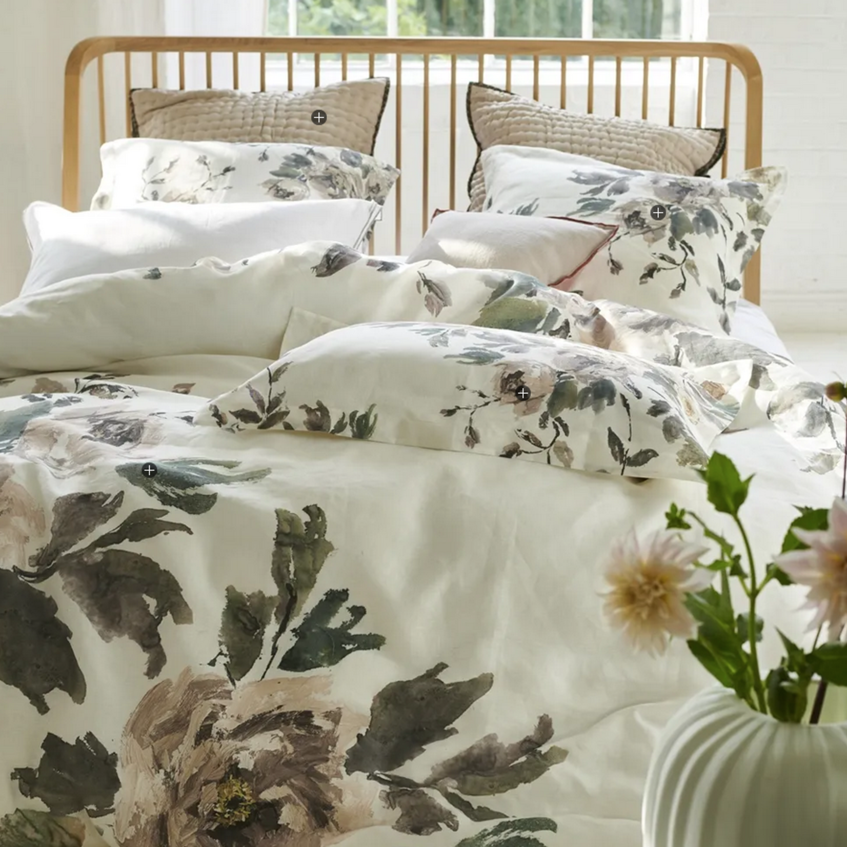 Designer's Guild Shanghai Garden Ecru Queen Duvet Cover