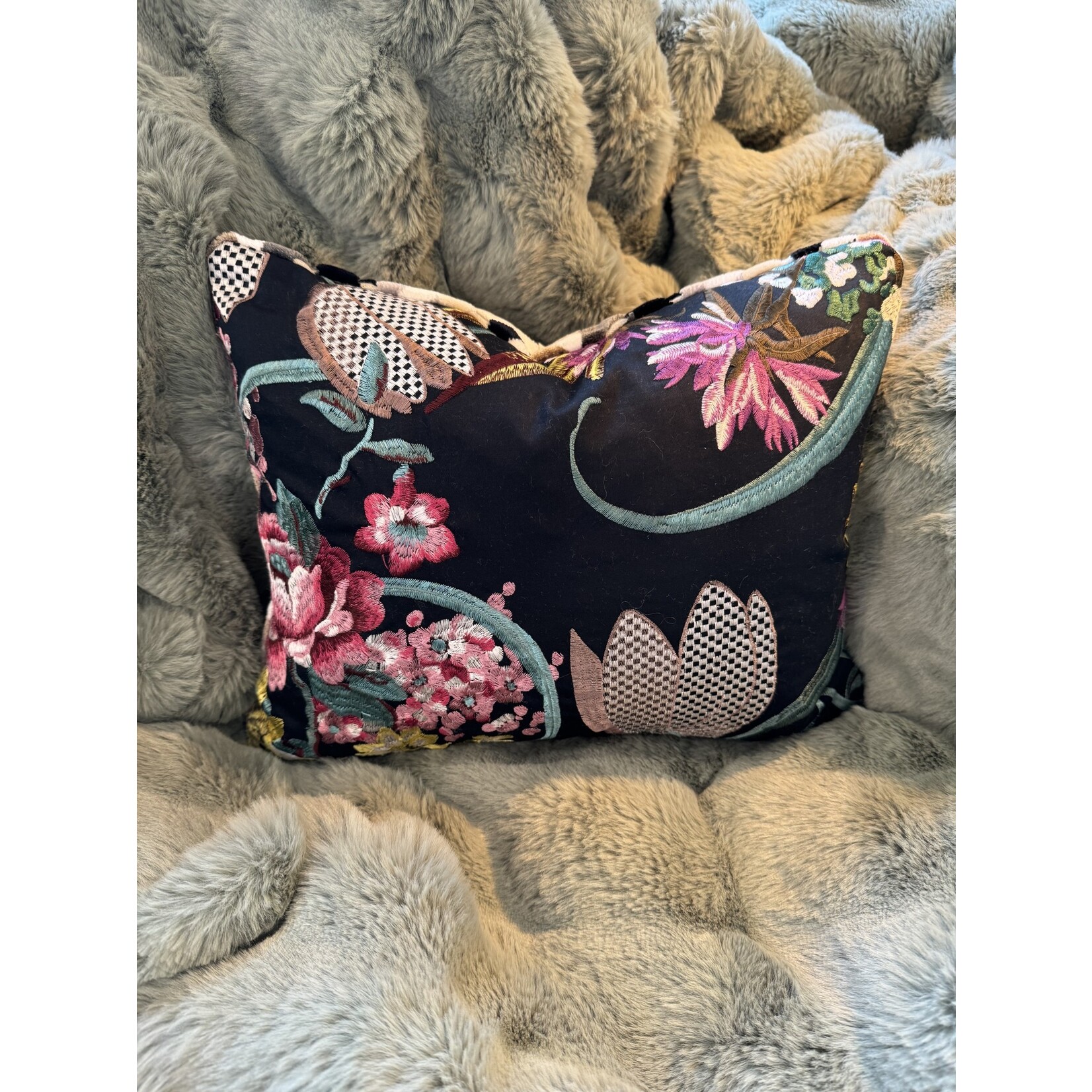 CL Reverie Antoinette Bespoke Lumbar 12"x16" & Feather Filler