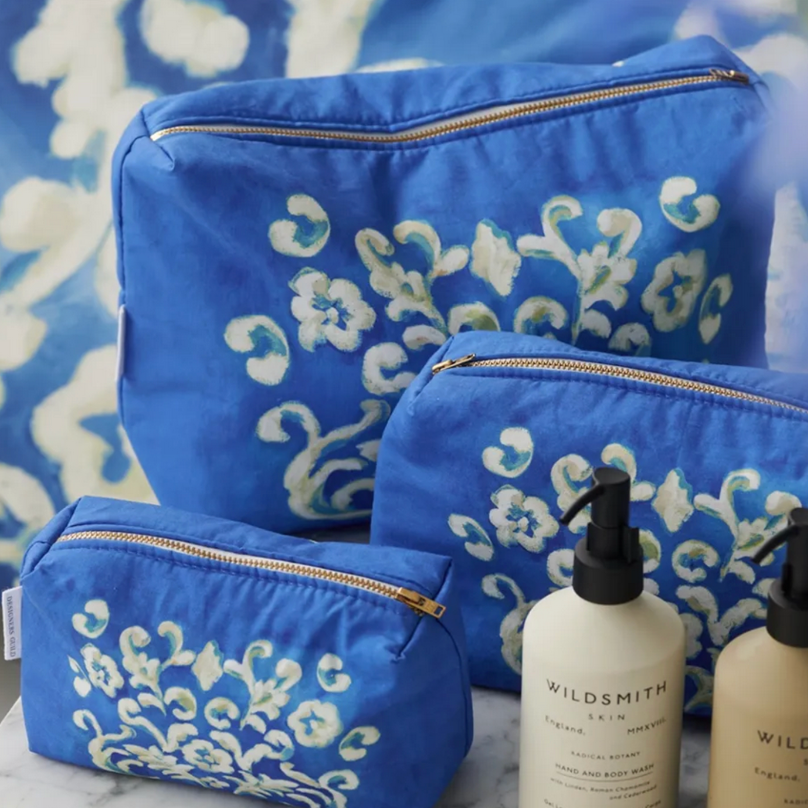 Designer's Guild Isolotto Cobalt Washbag Small