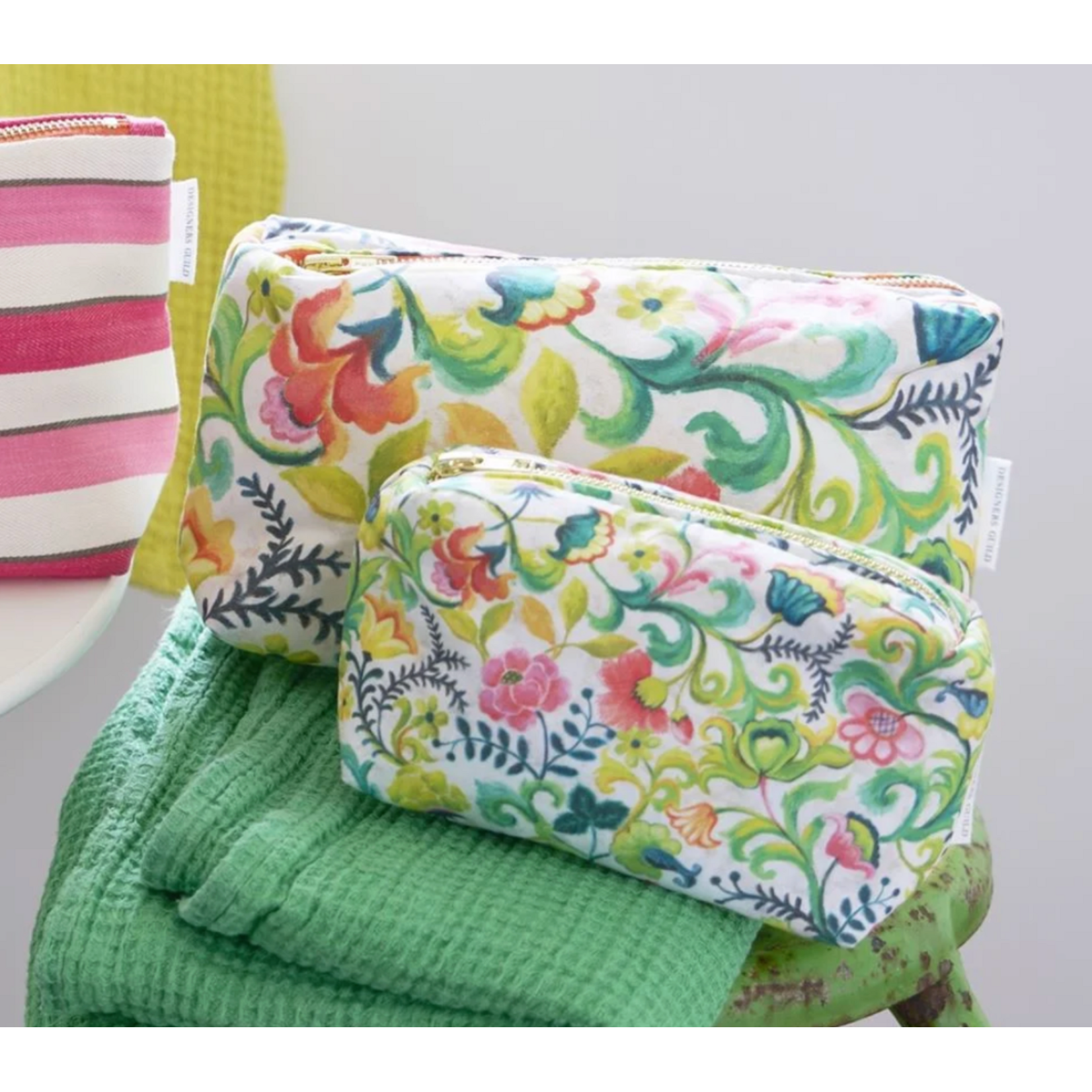 Designer's Guild DG Osier Damassé Fuchsia Medium Washbag