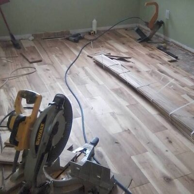 Le Marché du Bois Installation de plancher