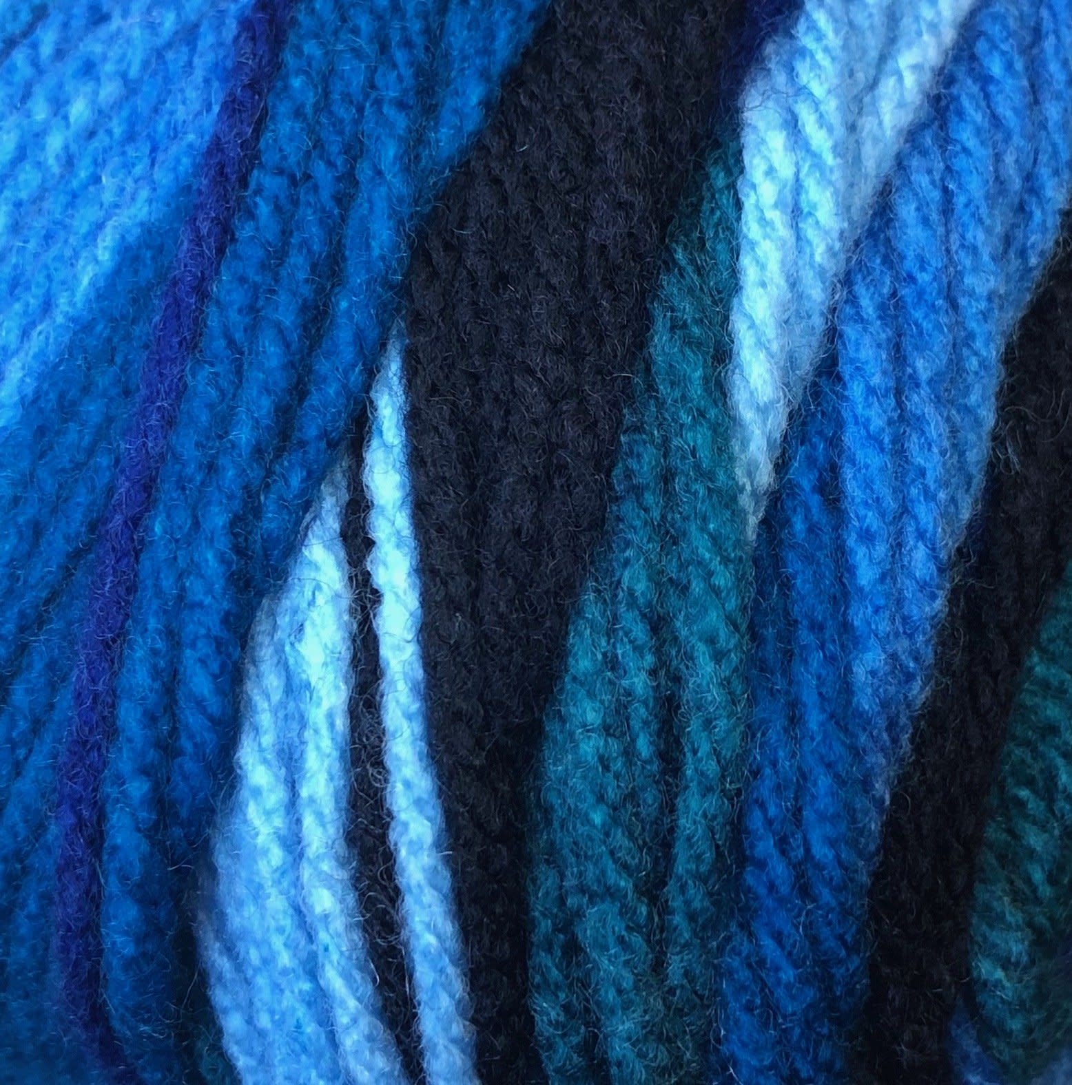 Super Value 5 oz by Bernat Wool Trends