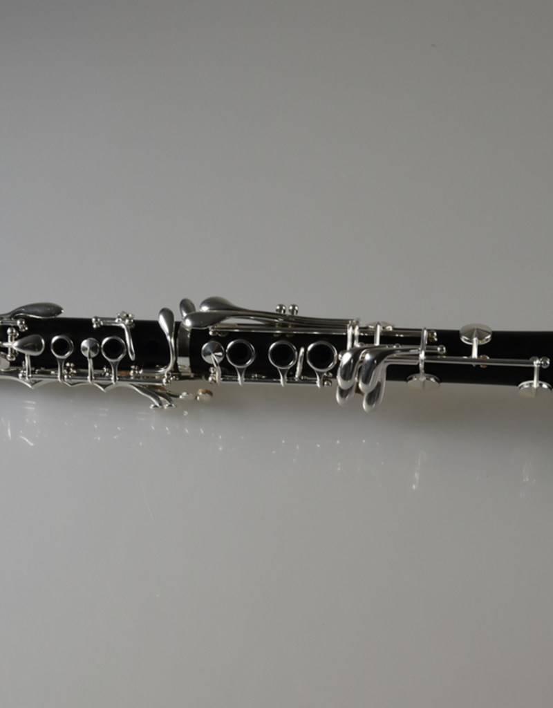 Amati AMATI C Clarinet, boehm system standard model, 17 keys, 6 rings, bore 14.6mm (.575''), all Grenadilla wood, 2 barrels, adjustable thumb rest with ring for neck strap, silver-plated keywork.