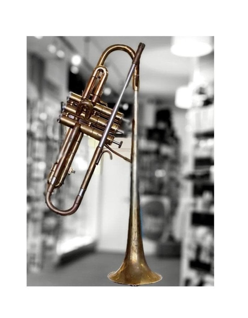 Getzen Consignment Getzen 900H ‘dizzy bell’ ETERNA trumpet in lacquered finish #P03752