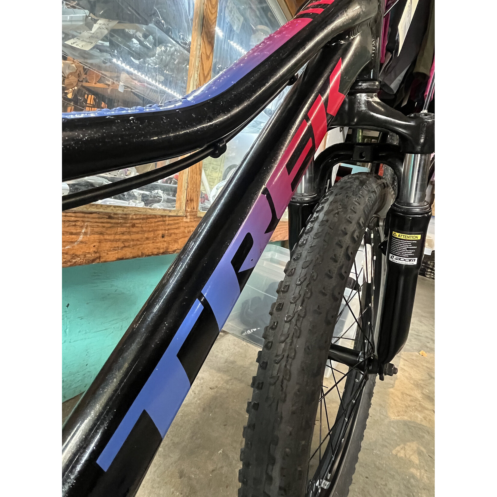 Portland Gear Hub Trek Precaliber 20inch wheels - Black