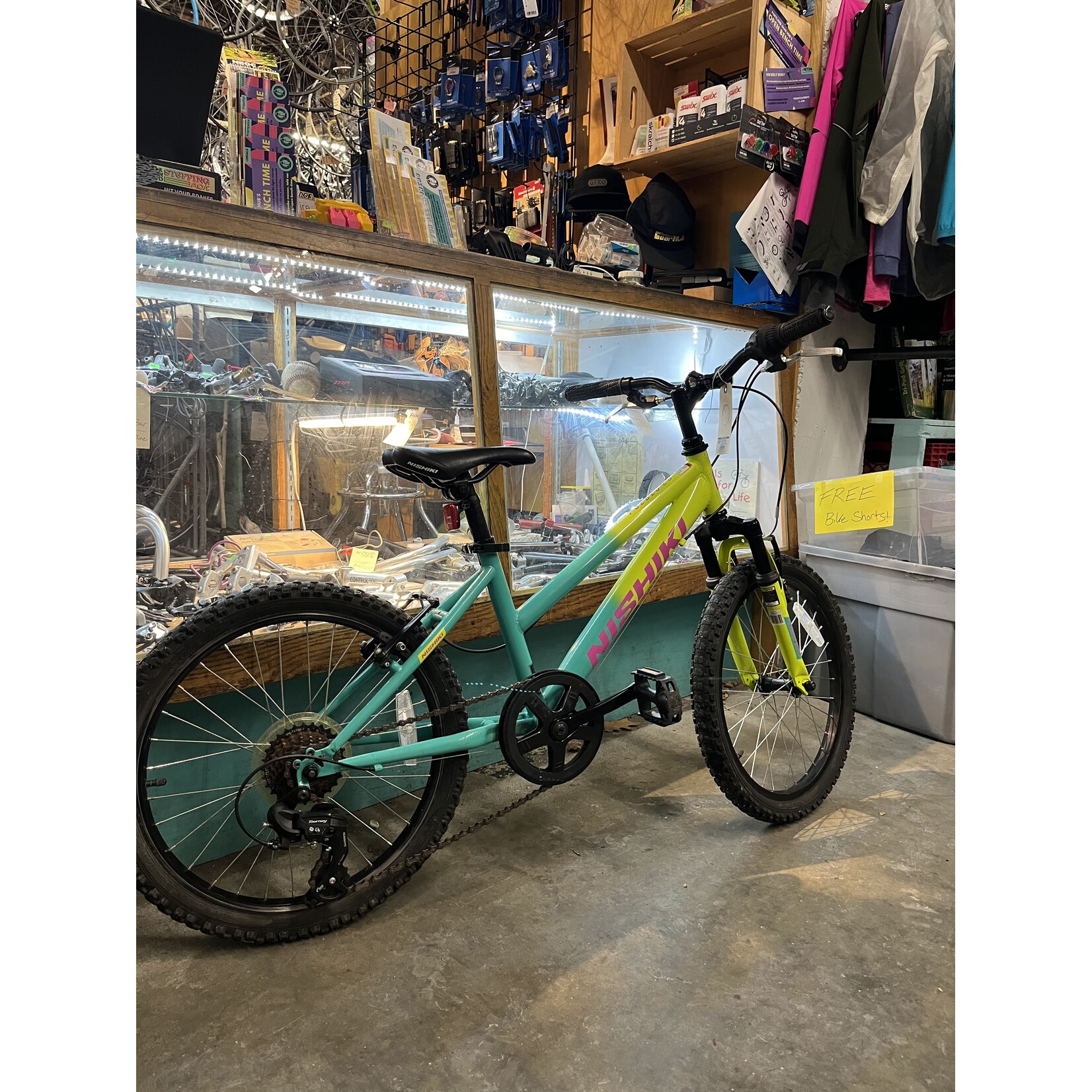 Portland Gear Hub Nishiki Pueblo 20 - Yellow Teal - 20inch wheel