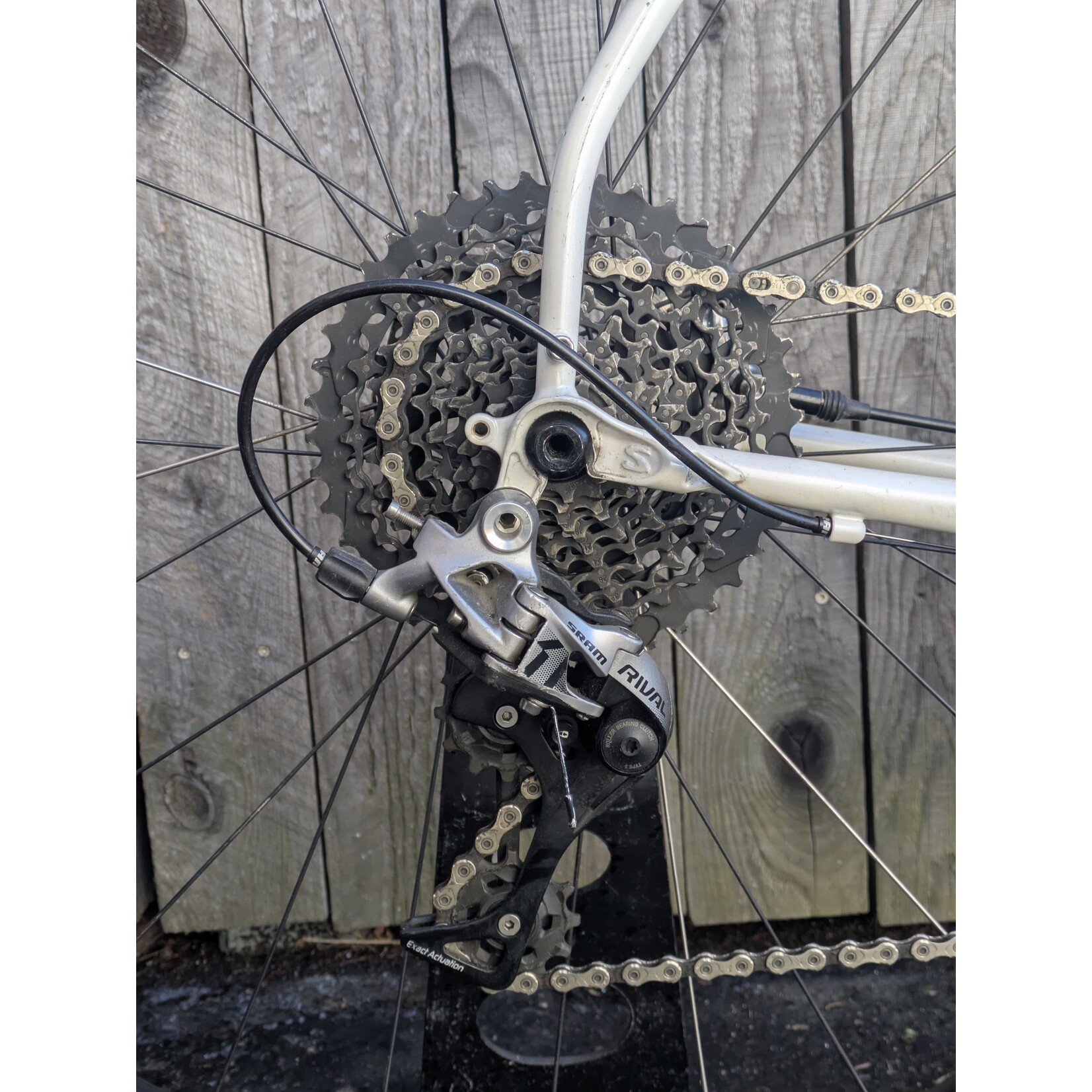 Portland Gear Hub Surly Midnight Special- X-Large - White