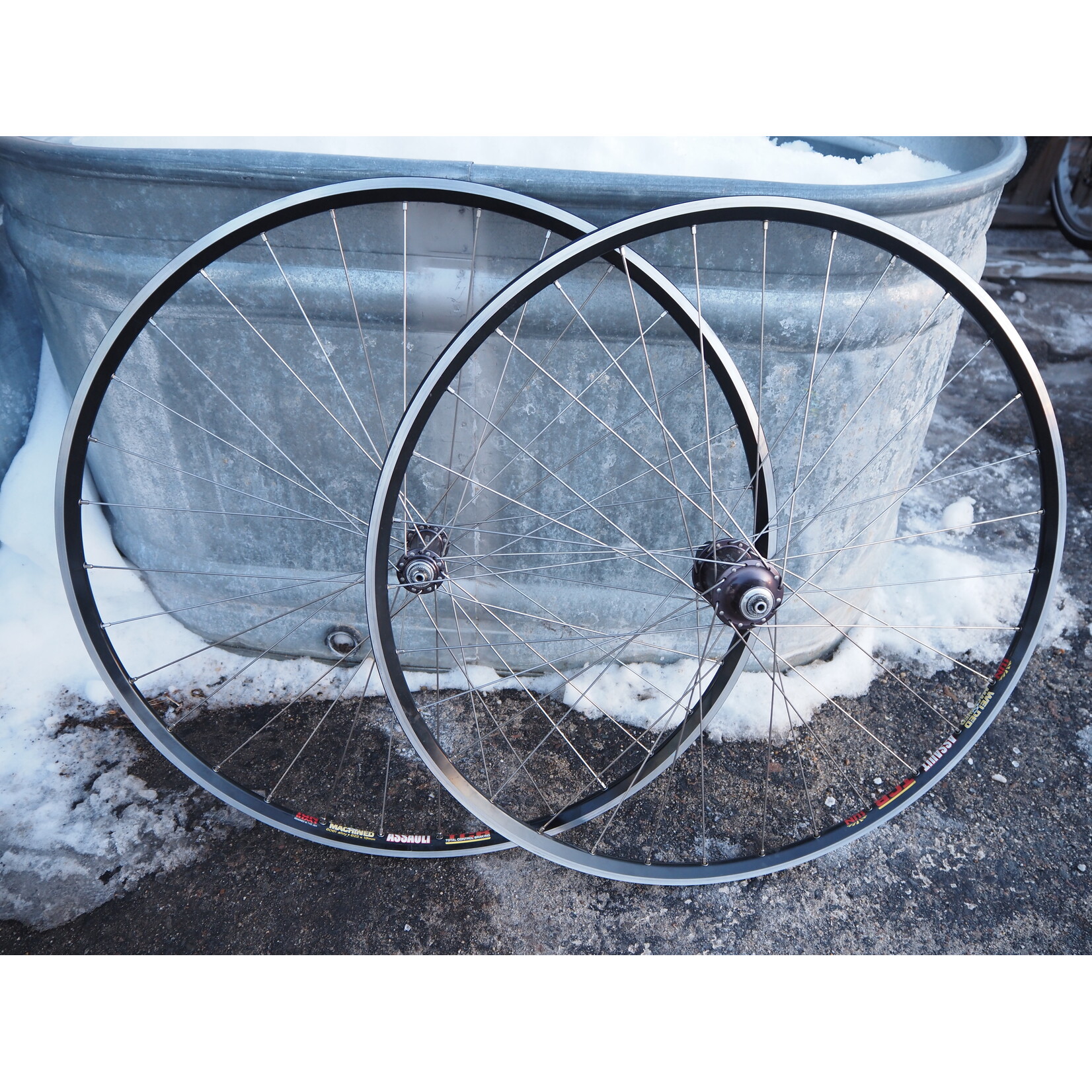 Portland Gear Hub White Industries FX/Sun Rims 700c Wheelset - 100/130QR - Built in House