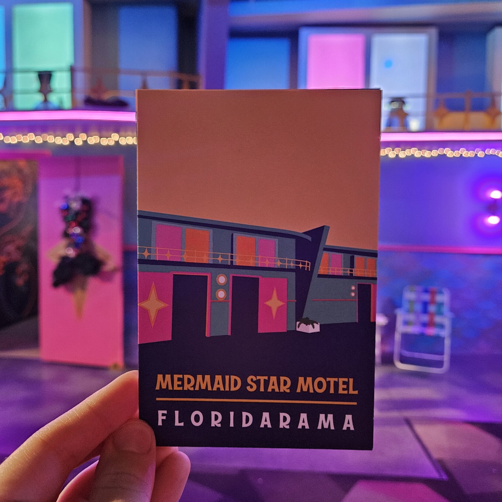 FloridaRAMA FloridaRAMA "Retro Mermaid Star Motel" Yellow Post Art