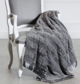 Little Giraffe Charcoal Luxe Waterfall Throw