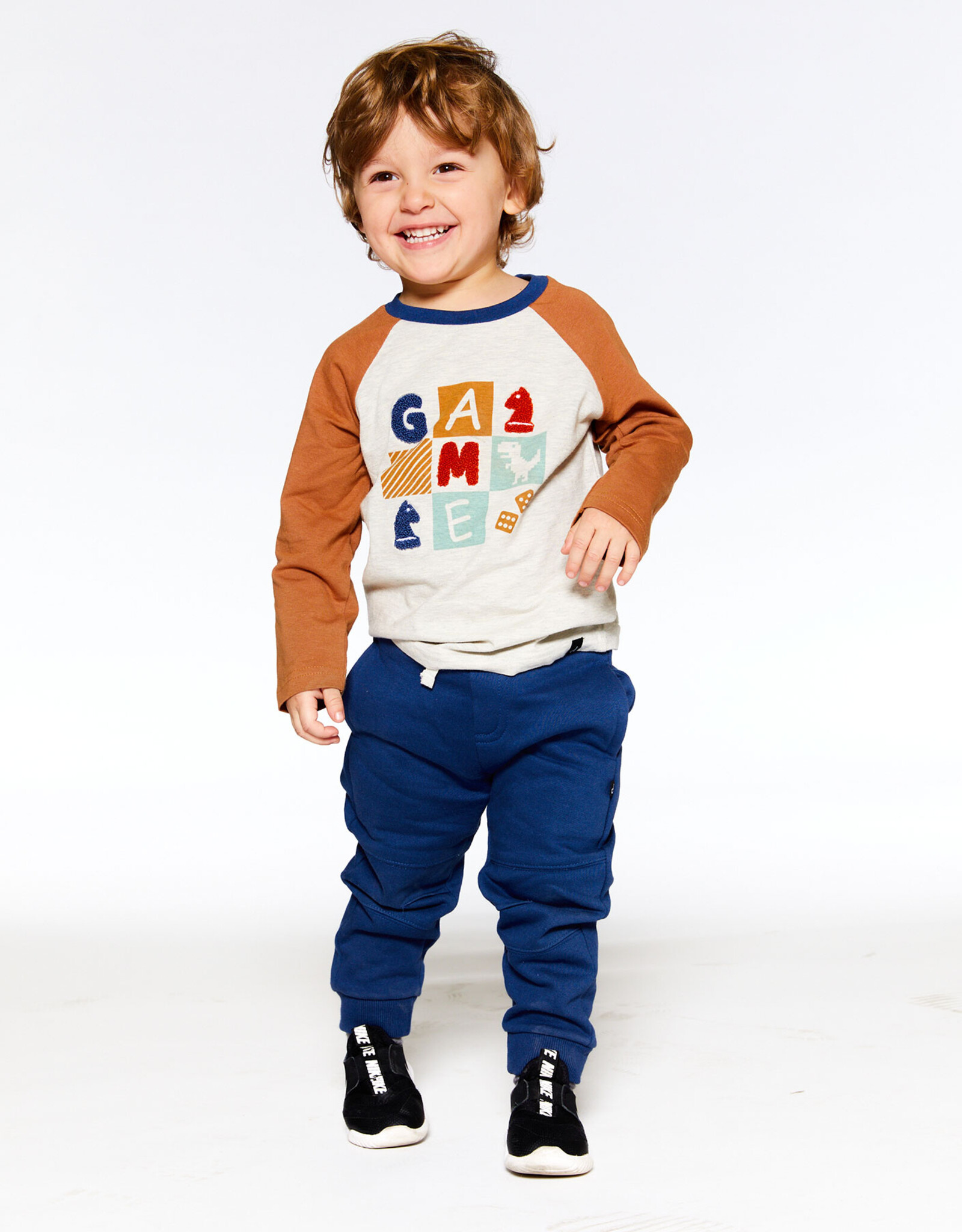 Deux Par Deux Chess Game Raglan Jersey