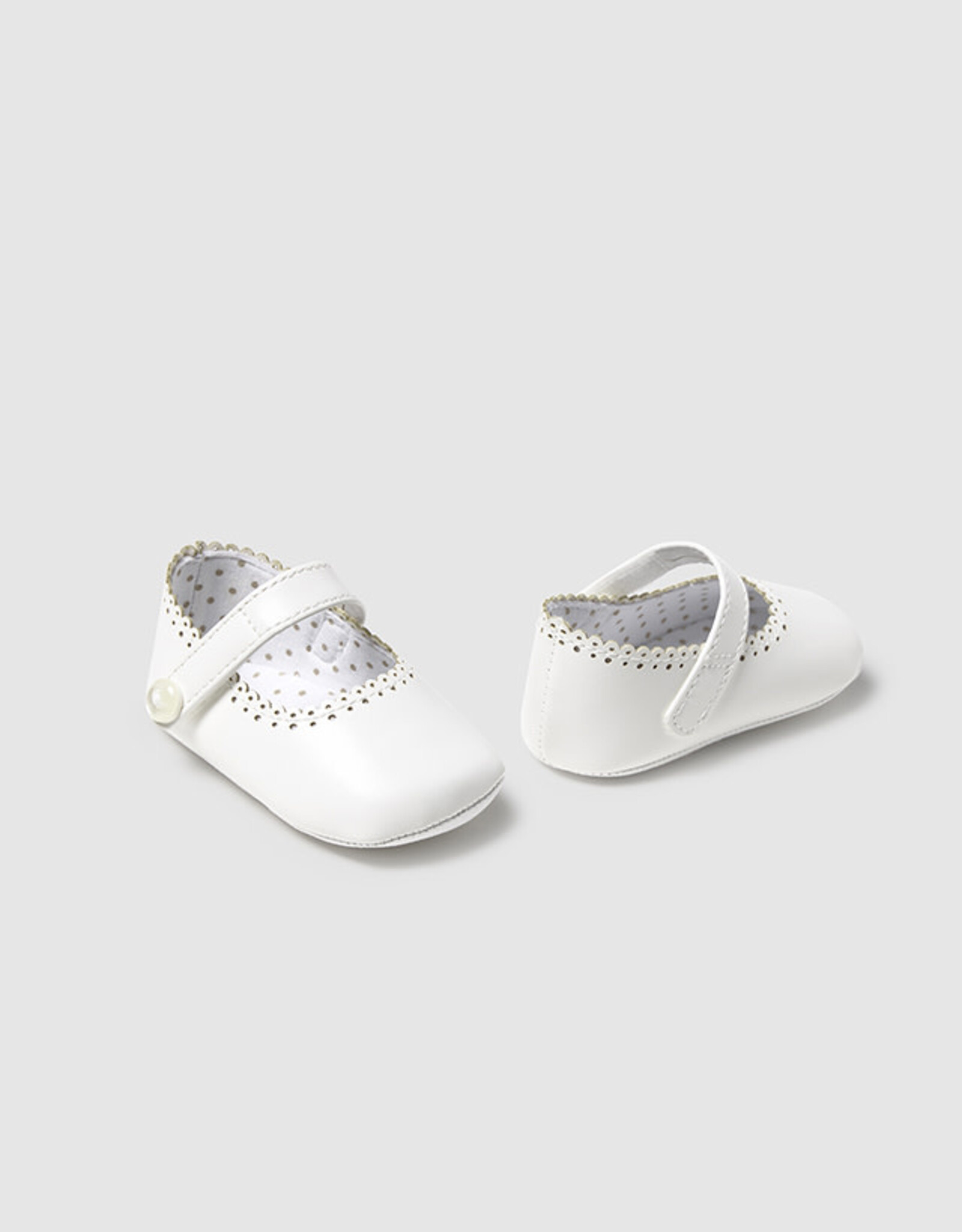 Mayoral White Mary Janes with Trim