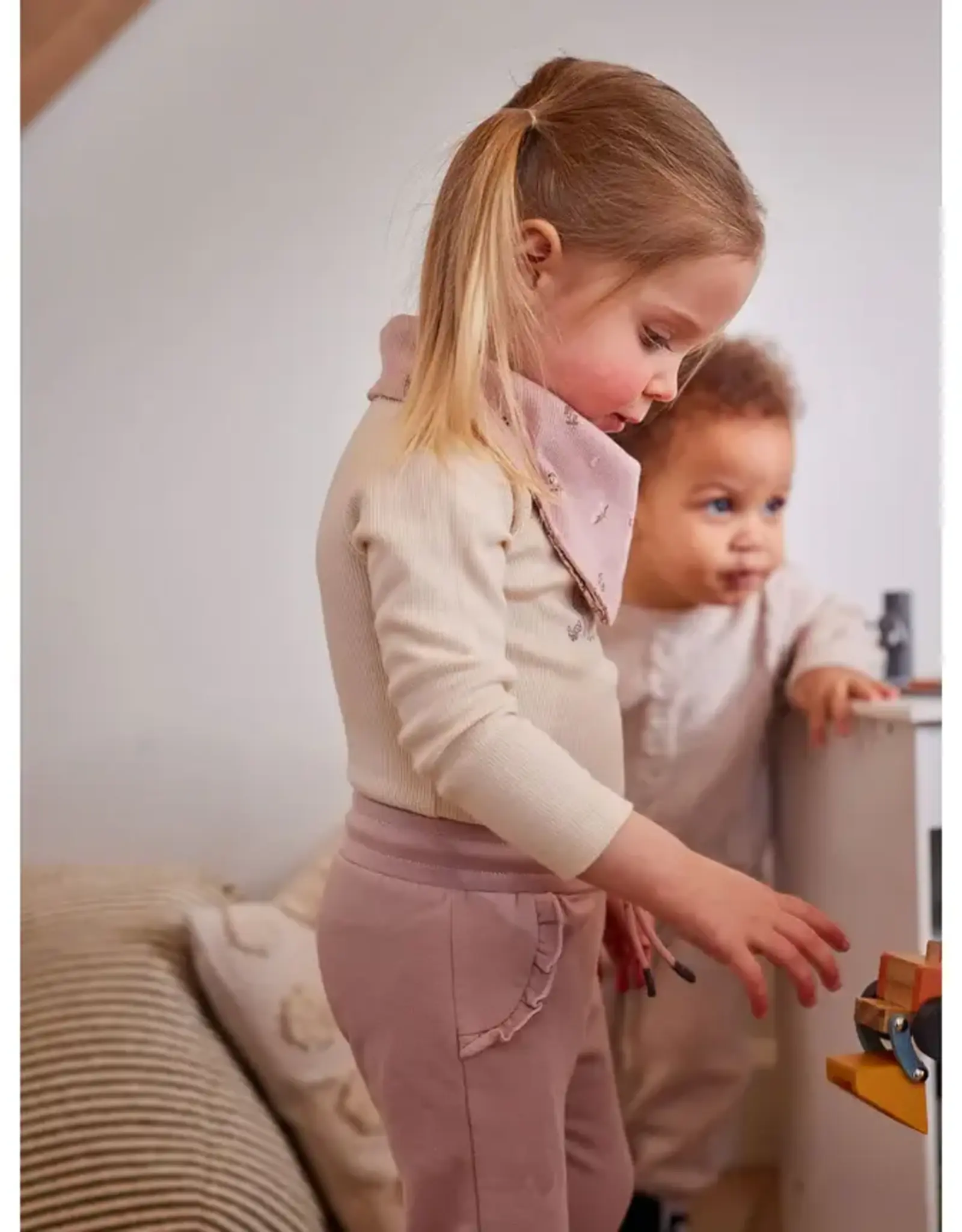 Noruk Miracle Bodysuit with Reversible Bib Set