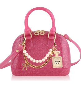 Carrying Kind Cate: HPS Coco Pearl Chain