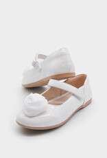 White Flats with Flower