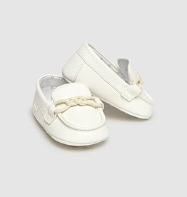 Mayoral White Newborn Moccasins