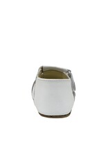 Robeez White Lacey First Kick Sandals