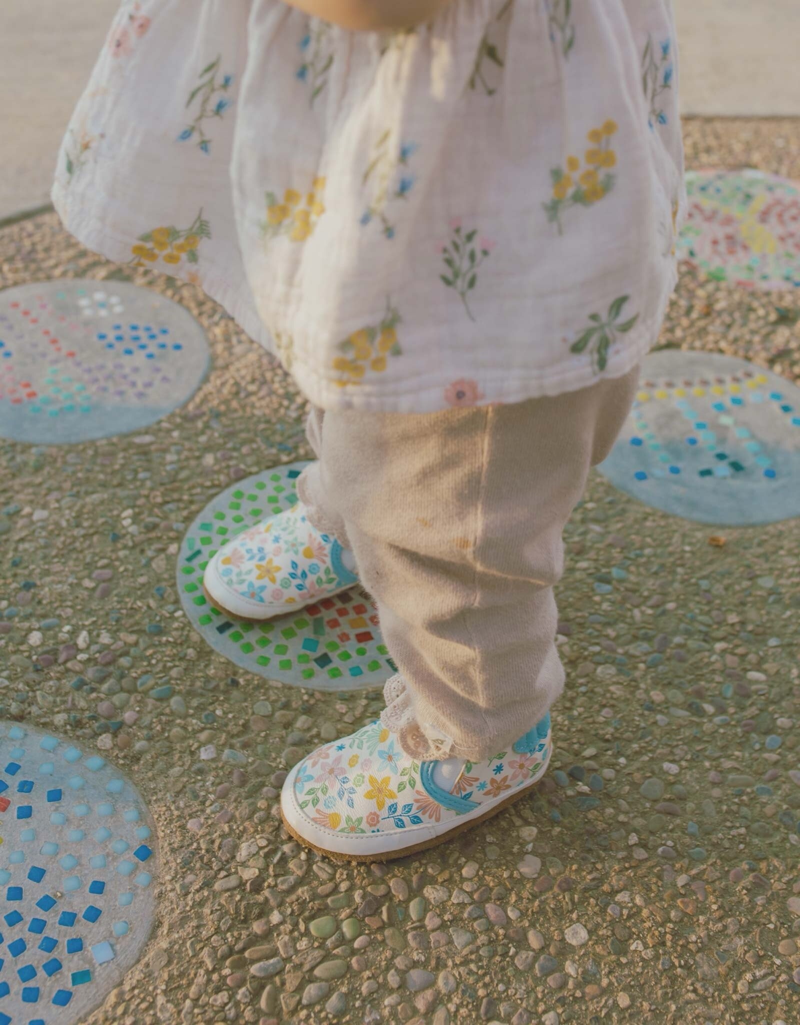 Robeez Bloom Soft Soles