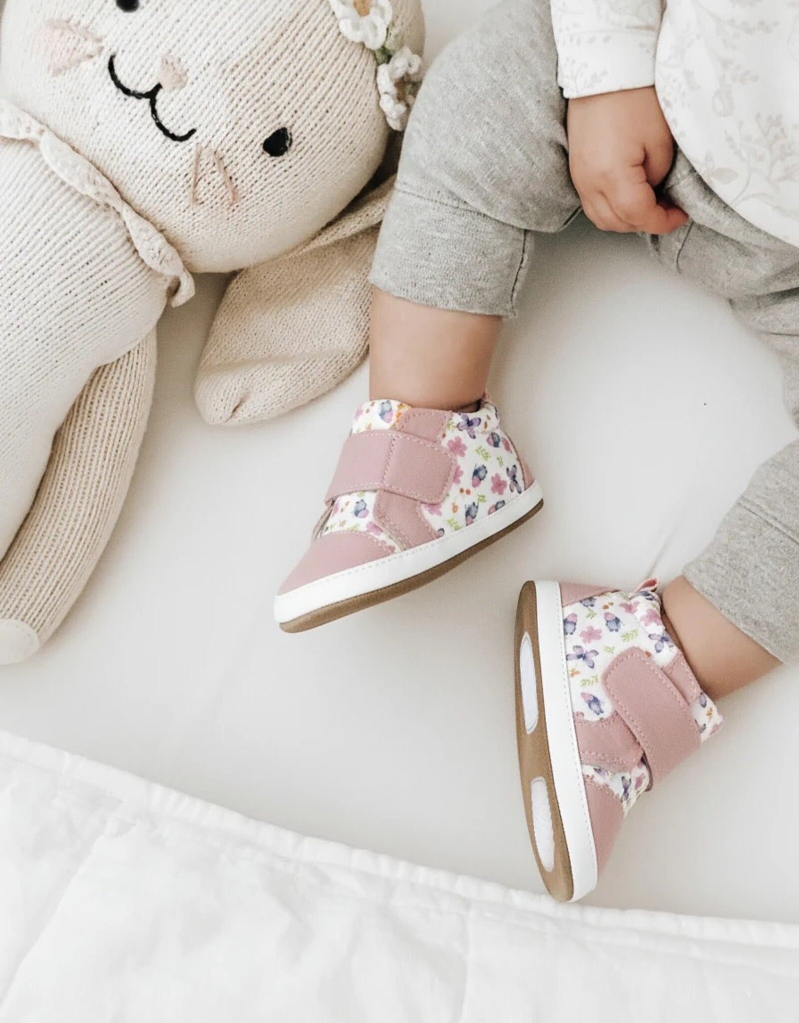 Robeez Rina First Kicks