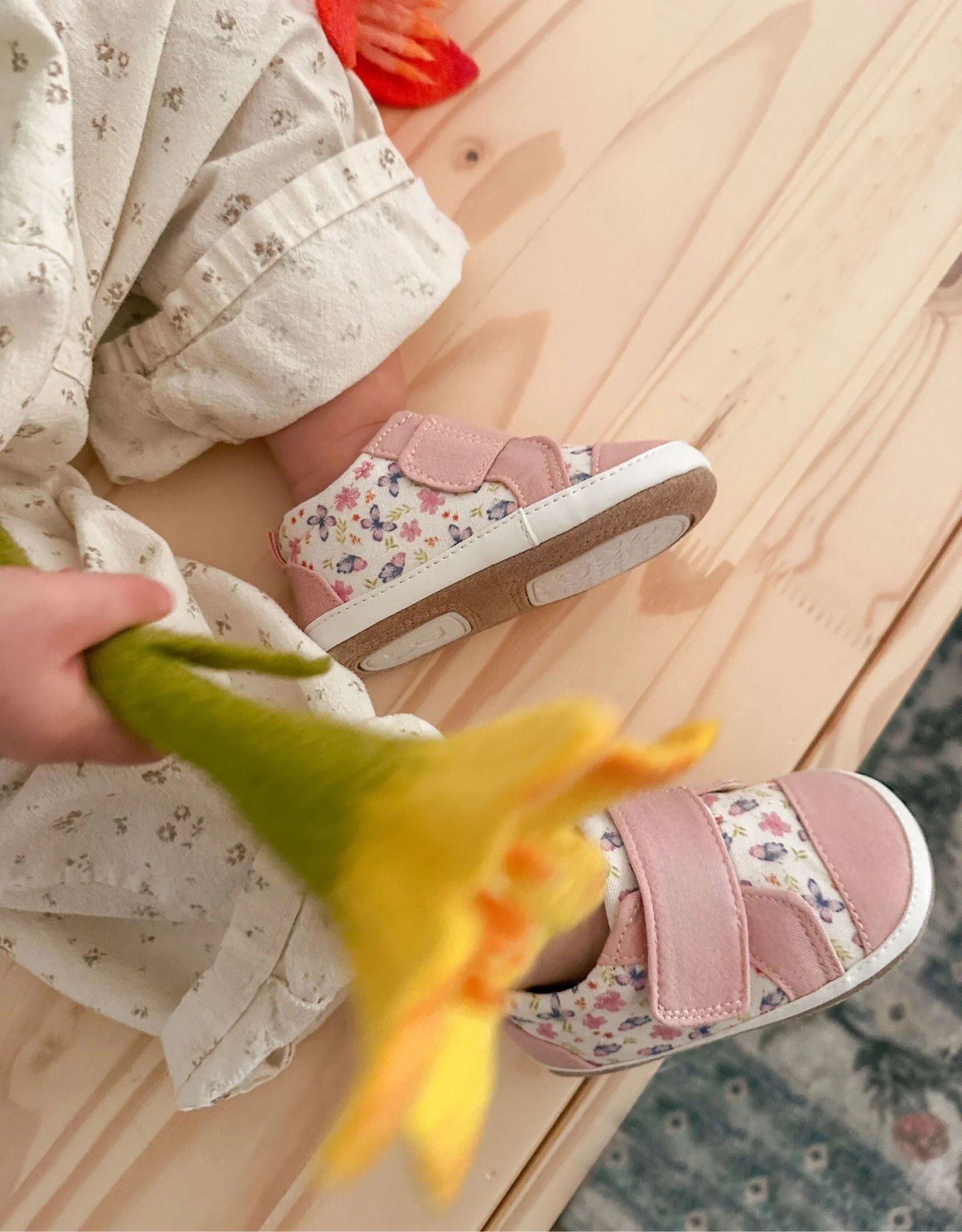 Robeez Rina First Kicks