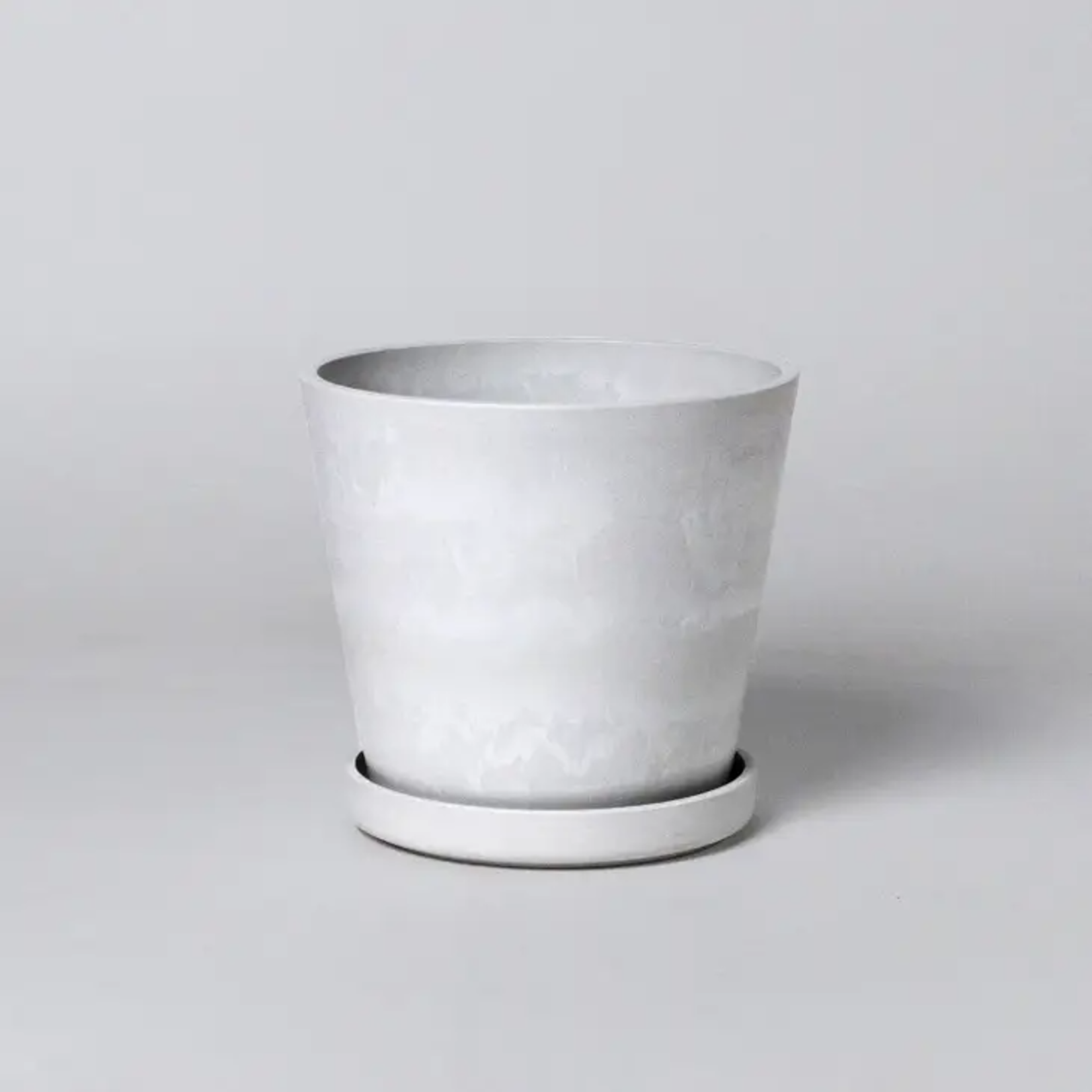 Kanso Designs 7"White Stone Tapered Pot w/Saucer