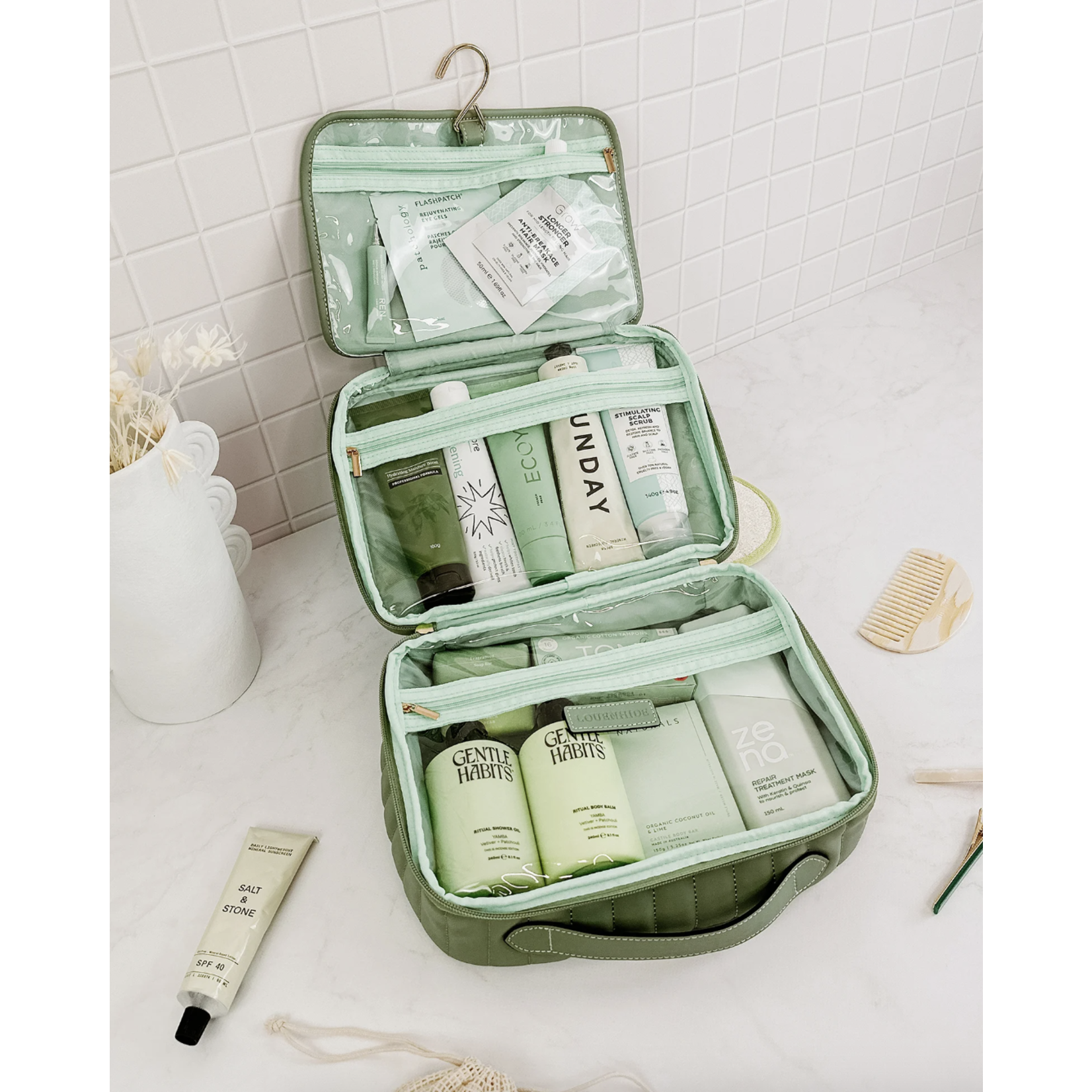 Louenhide Maggie Hanging Toiletry Case