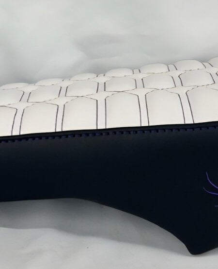 Tapia Seat (White Seat Purple Spider)