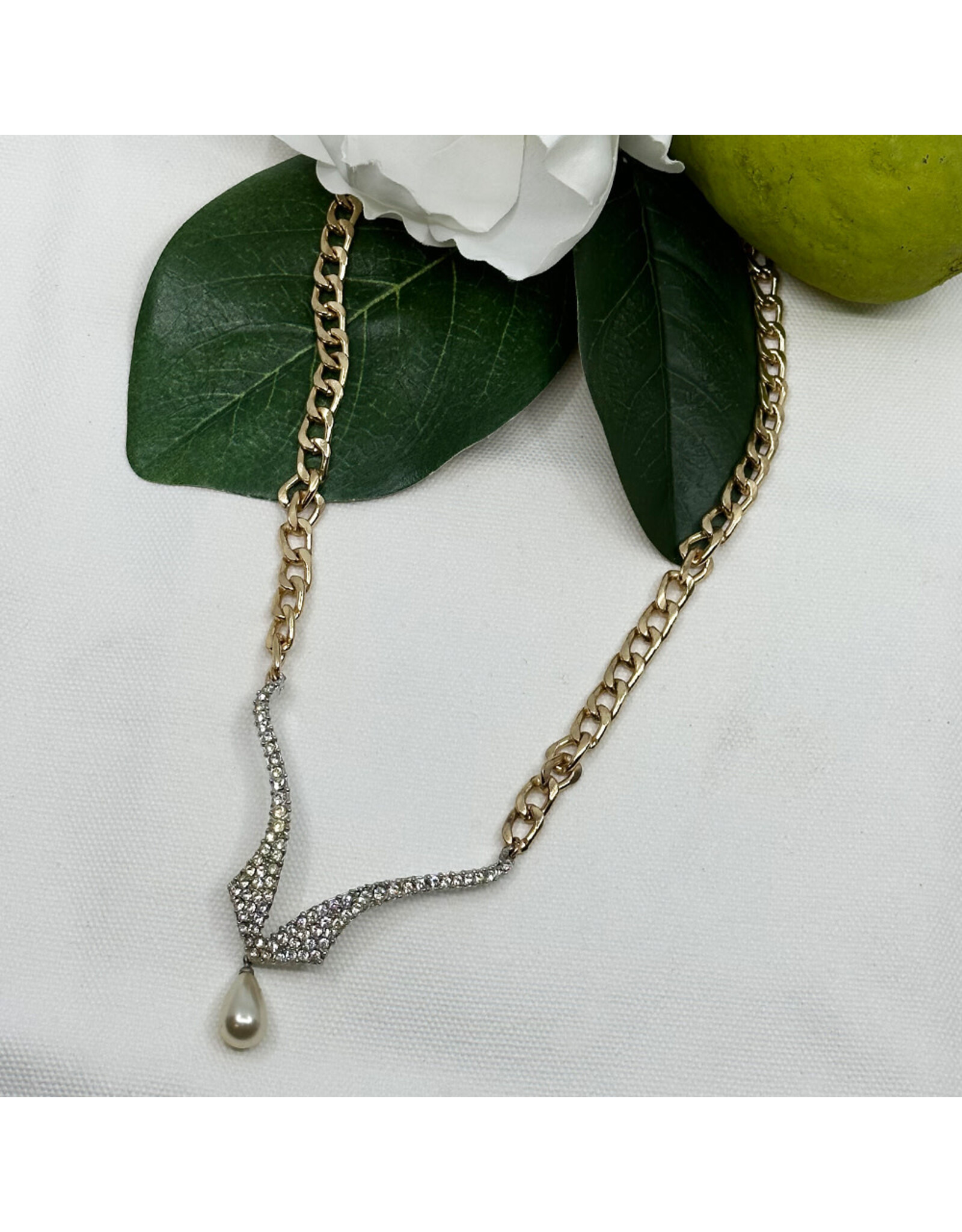1950s V-Neck Rhinestone with Pearl on 1970s Chain Link Necklace