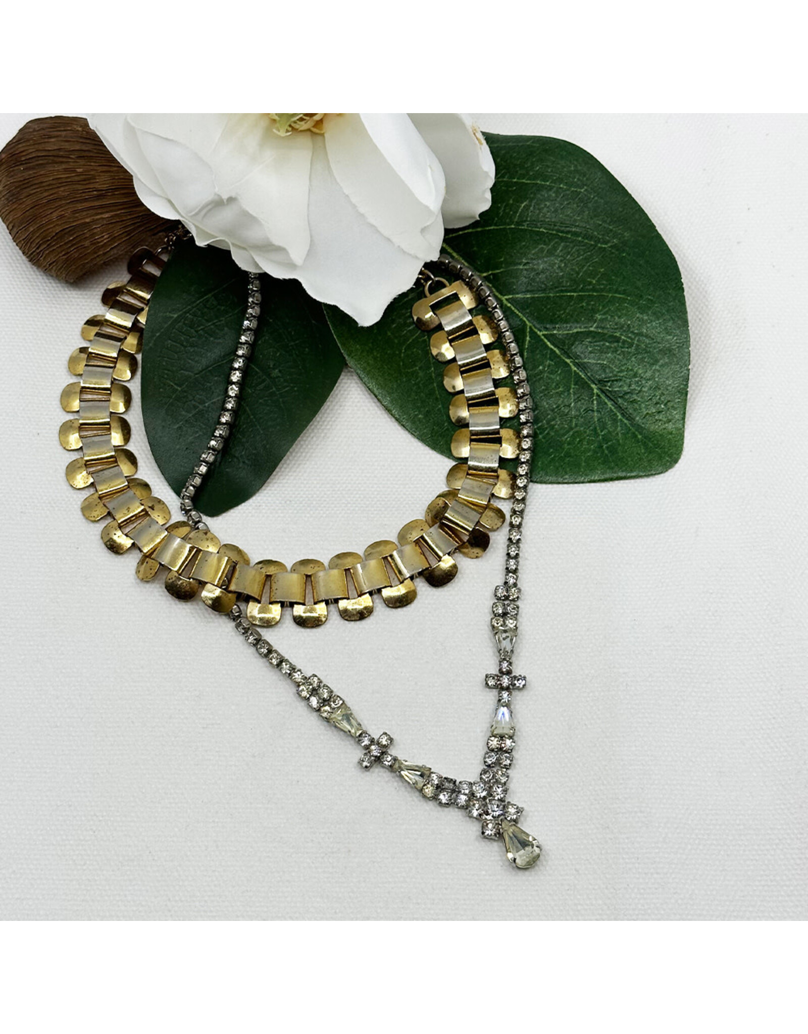 1960s Drop Pear Shape Necklace