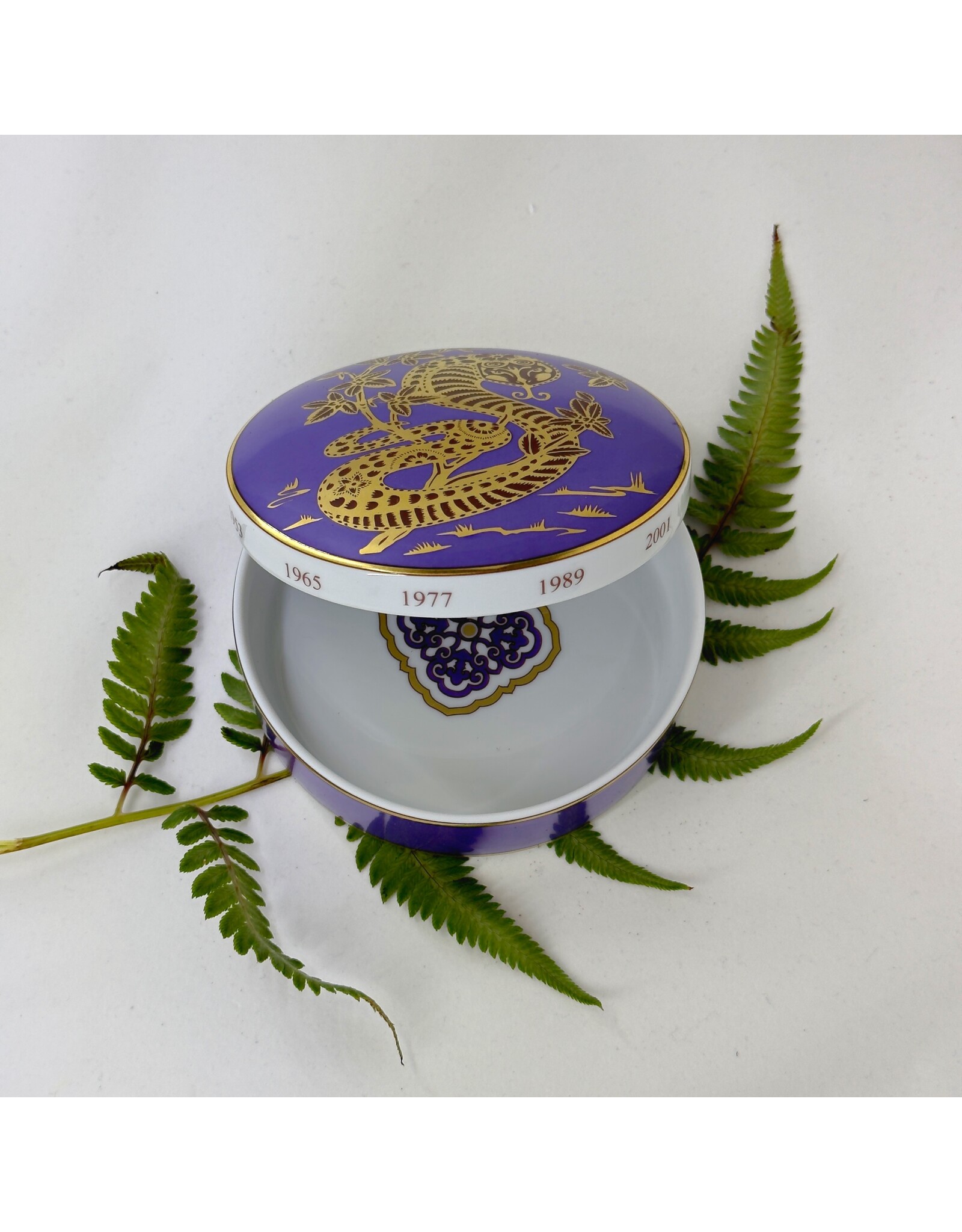 Round Porcelain Box