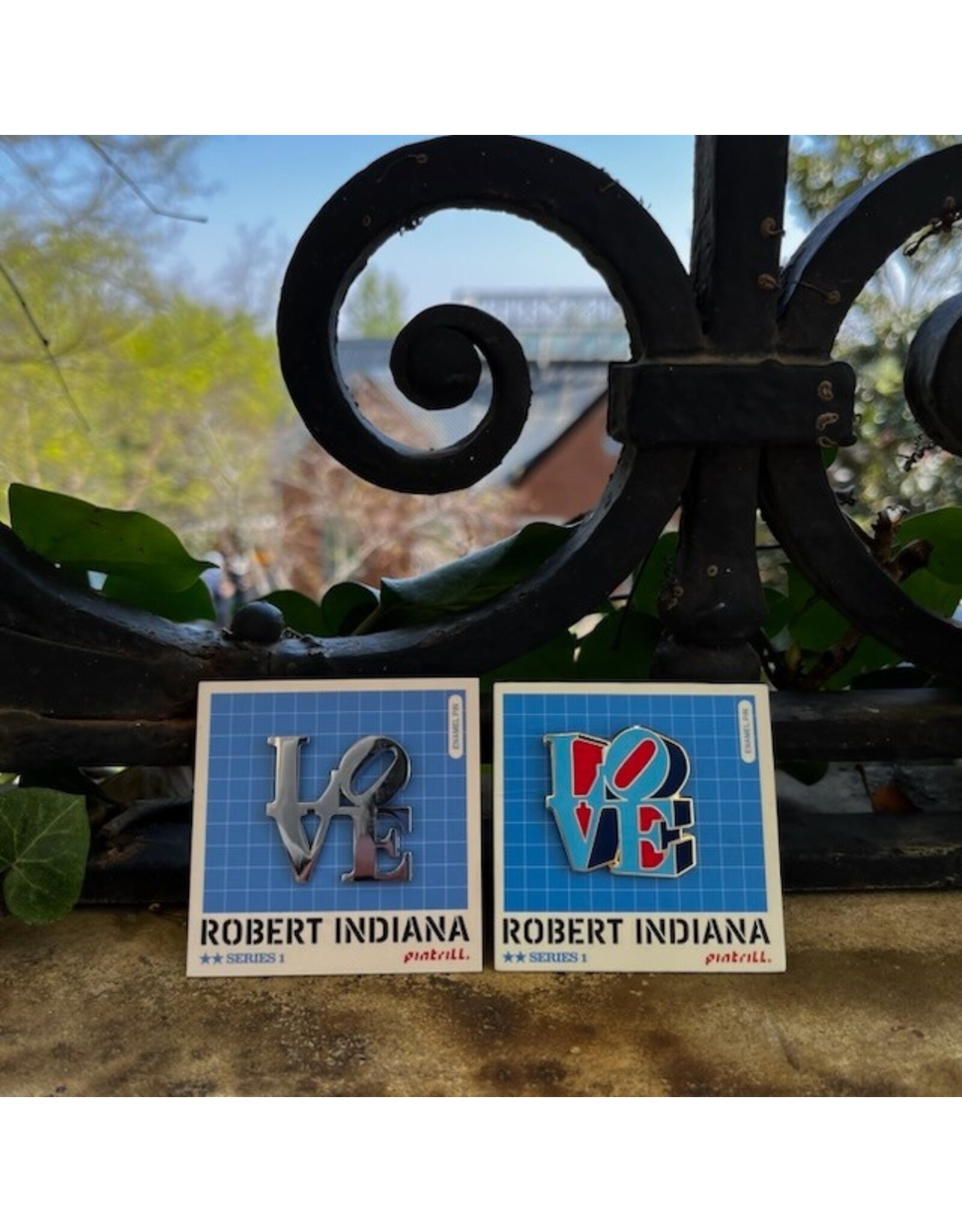 Pintrill Robert Indiana LOVE Pin