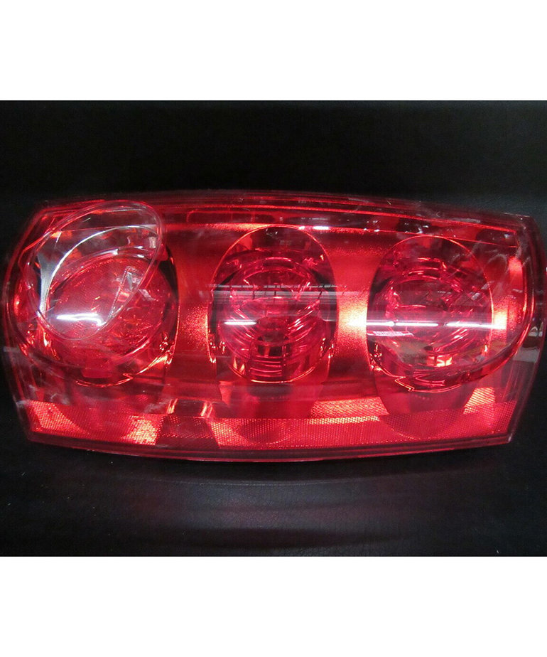 GMC Yukon 2007-2009 Passenger Tail Light Assembly- 25841508