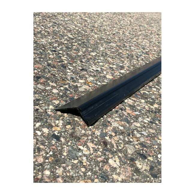 45 Degree Molding Black 16'