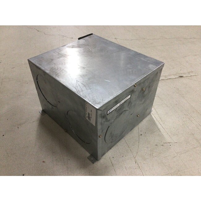 Metal Heat Exchanger with Duct Holes