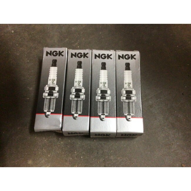 4pk NGK Spark Plugs - BKR6ES-11
