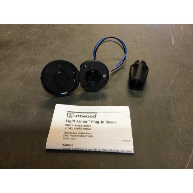 Attwood 910R3PB-7 LightArmor Plug-in Light Base, for Attwood Pole Lights, 3-Pin, Round, Composite Black, Low-Profile
