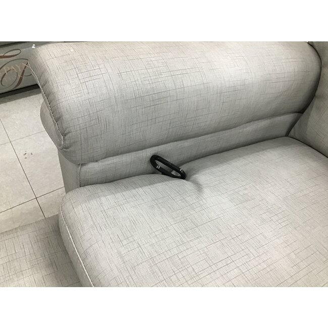 62" Bynum Storm Thomas Payne Theater Seating