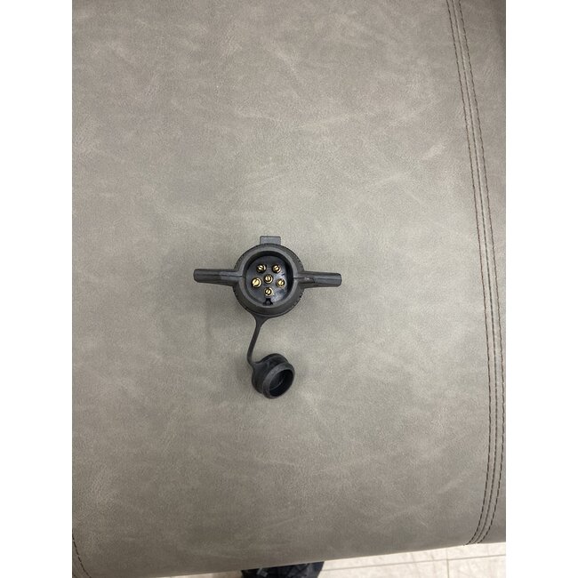 7 Way Plug to 6 Round Adapter